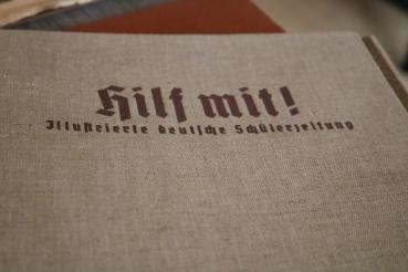 Preview: alter unbenutzter Sammelordner für Hilf mit! Illustrierte deutsche Schülerzeitung